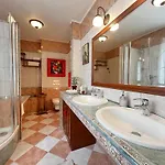 The Senator - Luxury Near The Royal Lazienki Park ワルシャワ